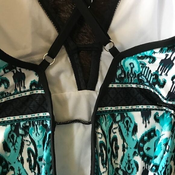 Jantzen Blue Paisley Racer Back One Piece - Picture 5 of 5